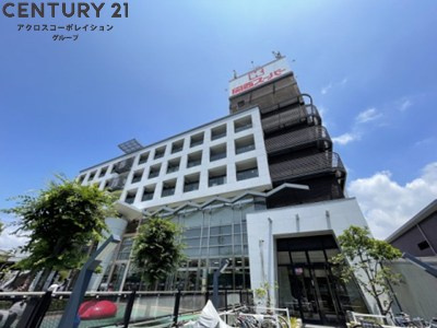 建物外観　エレベーター付きで重い荷物も楽に運べます