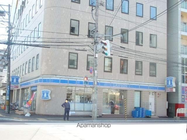 コンビニ　ローソン（コンビニ）まで143m