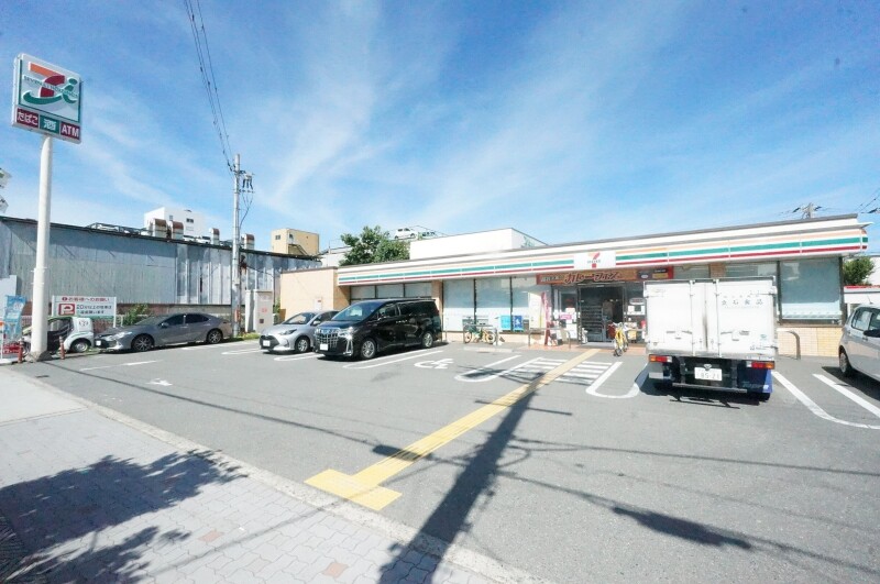 コンビニ　セブンイレブン大阪今川8丁目店（コンビニ）まで162m