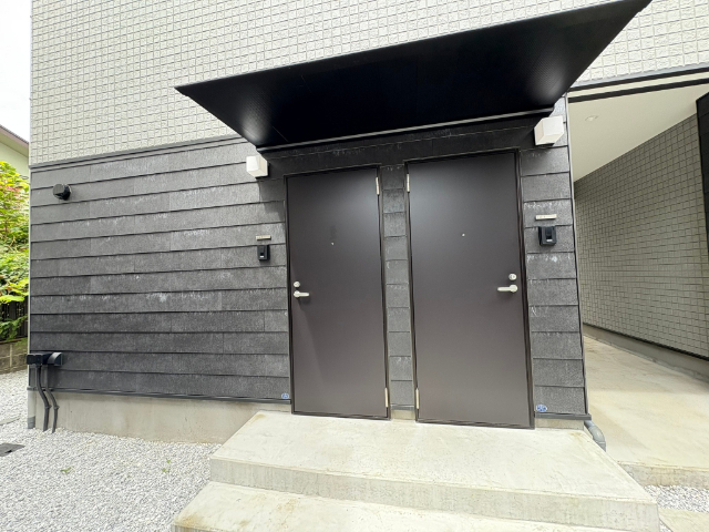 エントランス　建物玄関