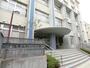 小学校　鯰江小学校（小学校）まで622m