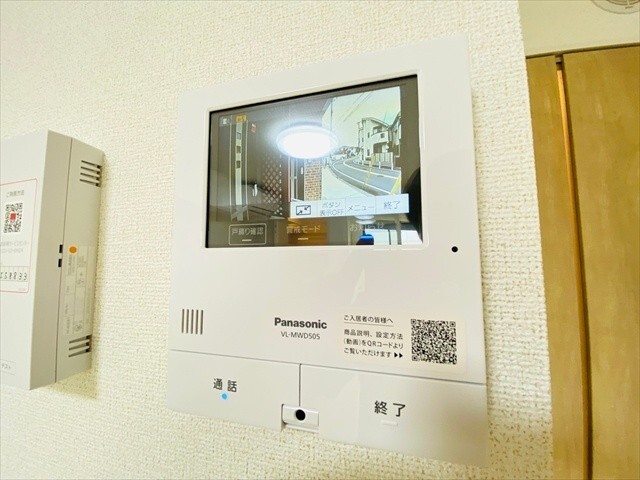 セキュリティ　＊クルールピッシリーズ同タイプの内装写真転載