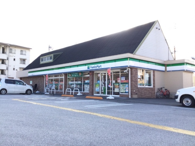 コンビニ　ファミリーマート高知介良バイパス店（コンビニ）まで936m