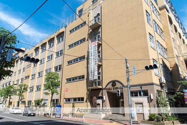中学校　日本橋中学校（中学校）まで167m