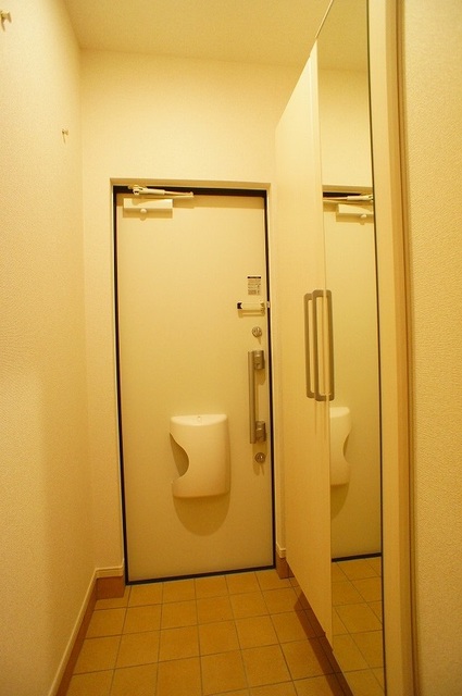 シティパートIIの玄関写真