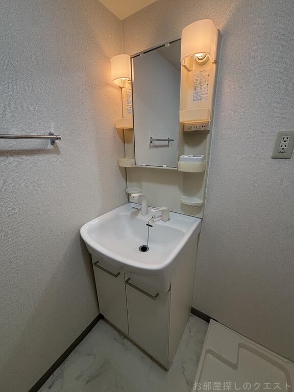 洗面設備　（写真は同仕様）