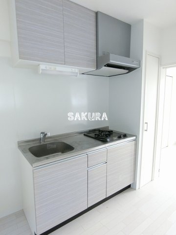 キッチン　広々使える快適な調理スペースです♪