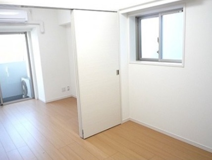 居室・リビング　同マンション内別部屋参照