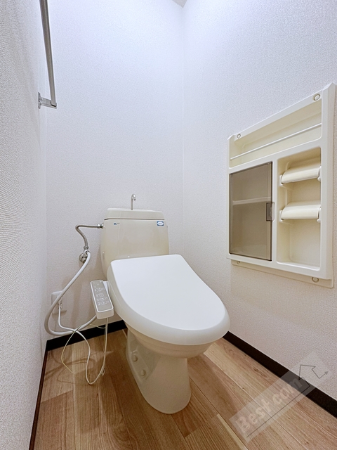 大町ガーデンライフEのトイレ写真