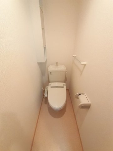 ＪＲ予讃線 鬼無駅 徒歩18分 2階建 築16年のトイレ写真