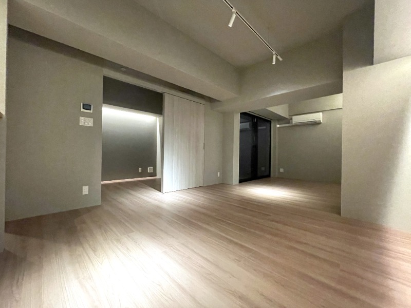 Zonna神戸磯上通の居間写真