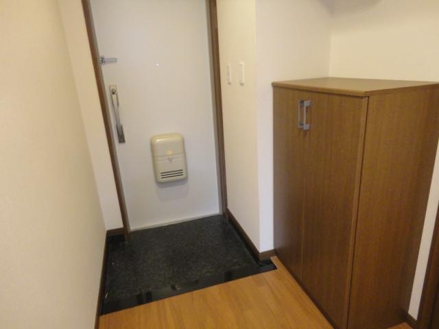 クレストの玄関写真