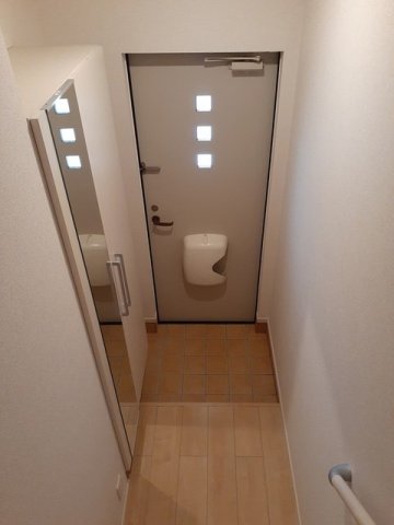 玄関　シンプルで使いやすい玄関です