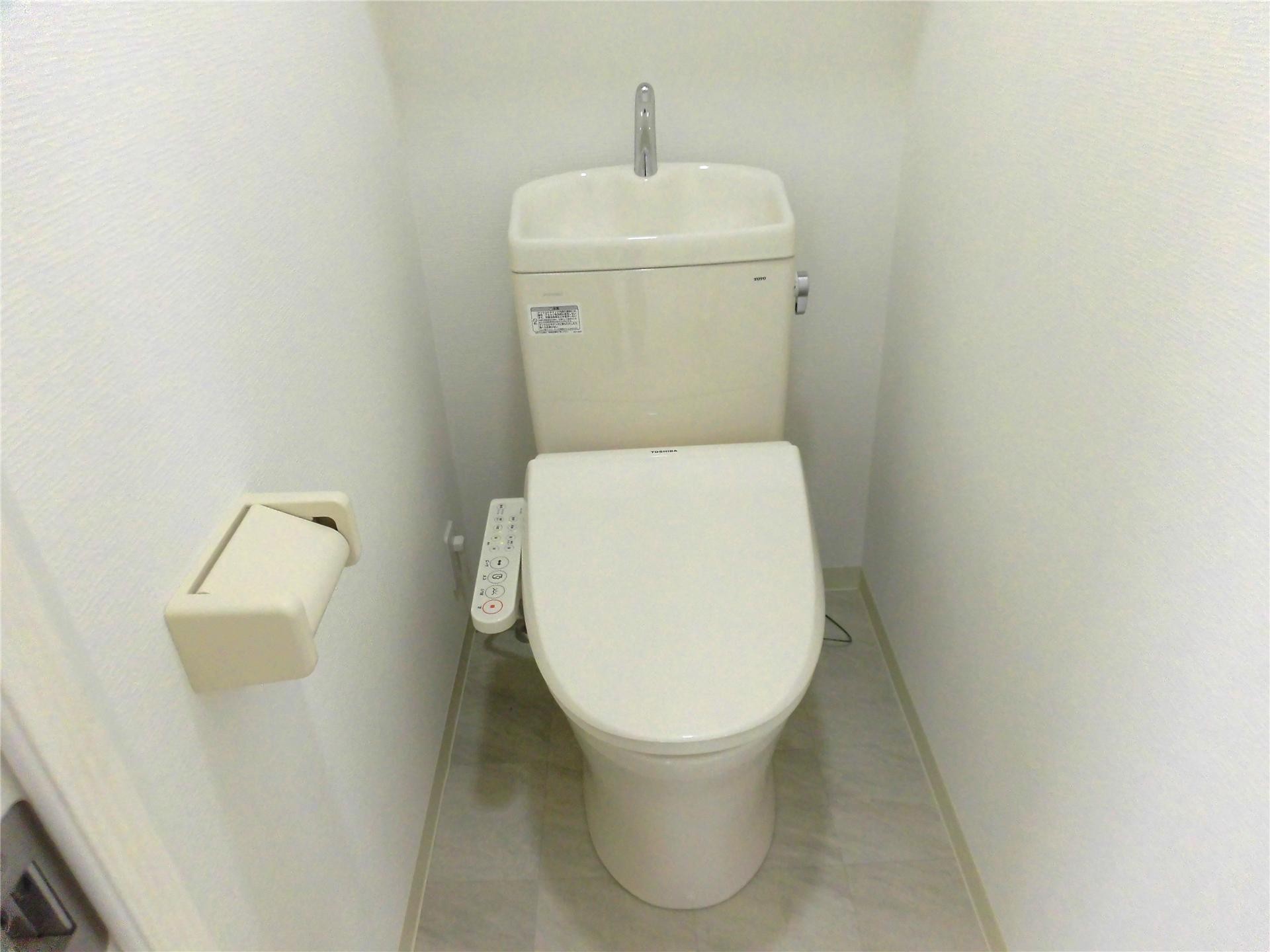 フラット友美のトイレ写真