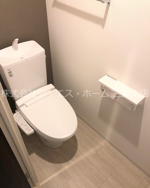 グランシャルール武蔵境のトイレ写真