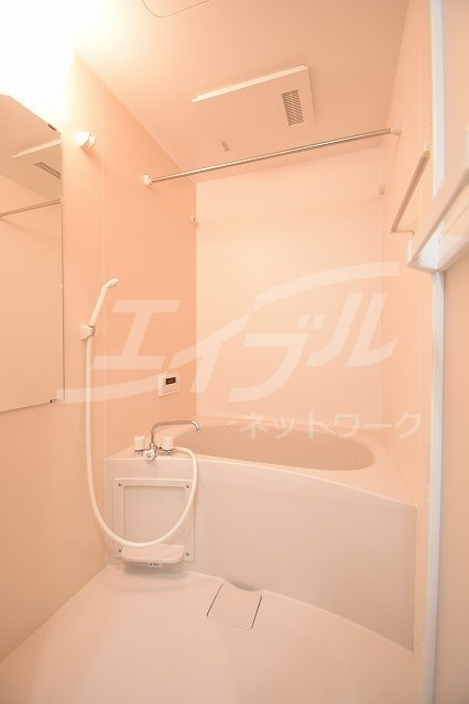 ＪＲ東海道本線 吹田駅 徒歩4分 9階建 築9年の風呂写真