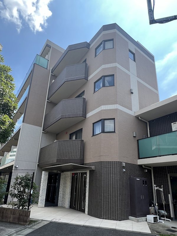 HY’s briller大森北の外観写真