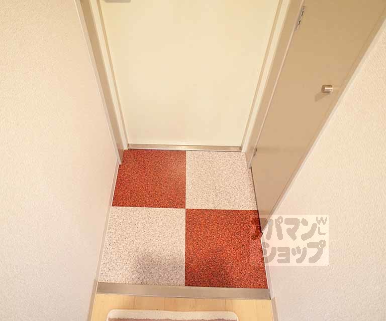 リバティ岩倉南の玄関写真