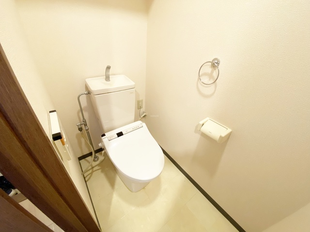 トイレ　トイレは洗浄便座付き☆