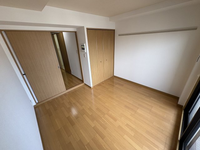 その他部屋・スペース　落ち着いて過ごせるお部屋なので、寝室にいかがでしょうか