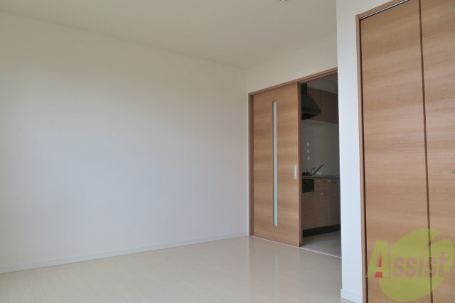 その他部屋・スペース　明るい印象のお部屋でゆったり過ごせます。