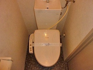 OMレジデンス北17条のトイレ写真