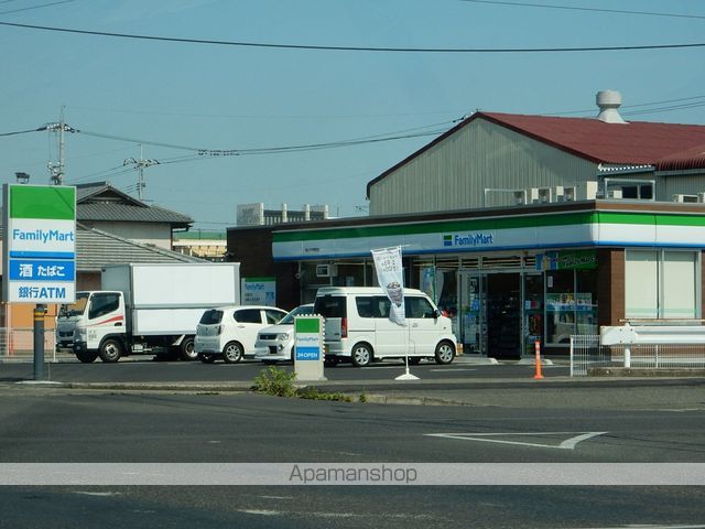 コンビニ　ファミリーマート／下中野西店（コンビニ）まで230m