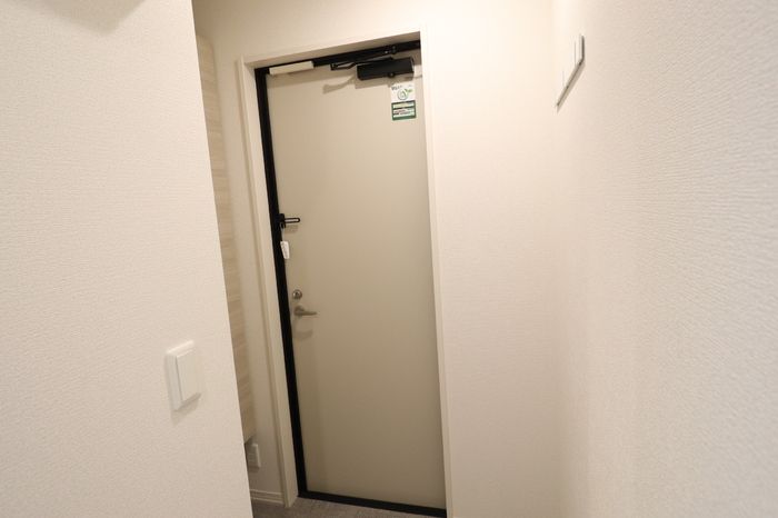 D-ROOM NISHIBARU A棟の玄関写真