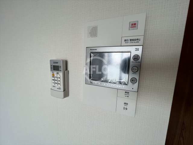 セキュリティ　レジュールアッシュ都島Breeze　TVモニター付きインター
