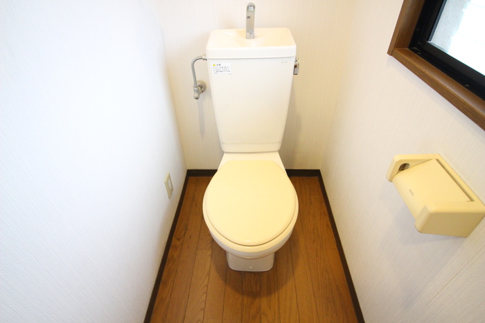 クレセント・Iのトイレ写真