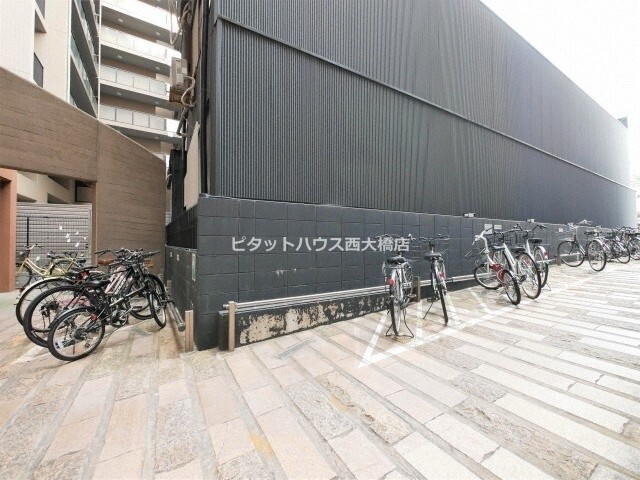 駐車場　駐輪場