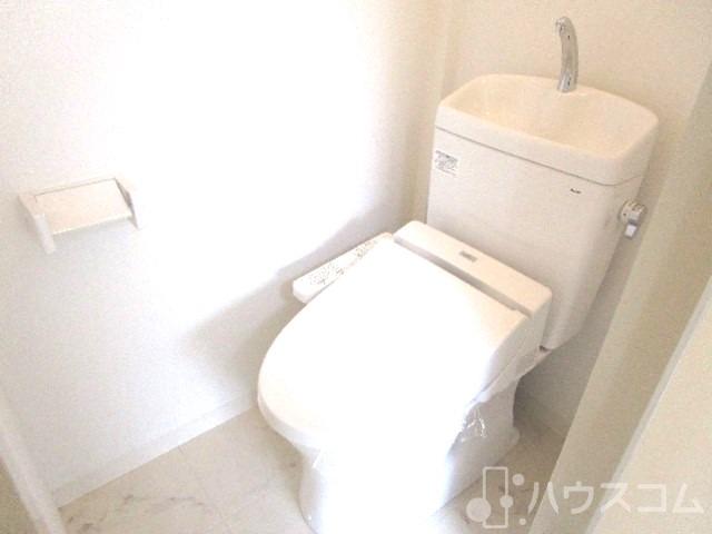 阪急神戸線 神崎川駅 徒歩10分 4階建 築39年のトイレ写真
