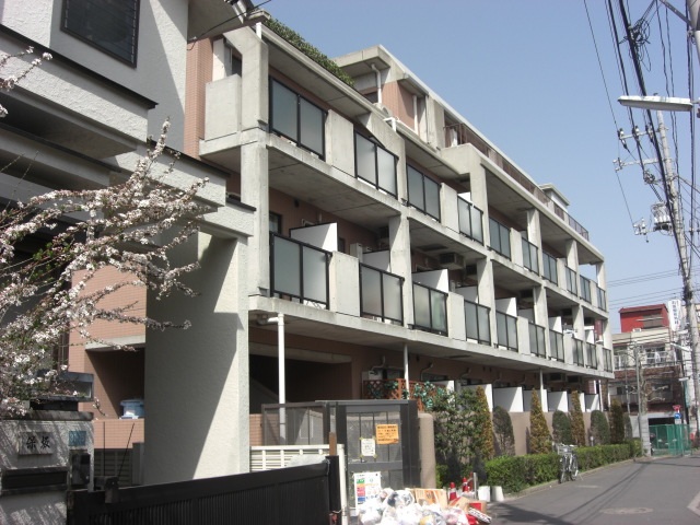 西武新宿線 新井薬師前駅 徒歩14分 築31年