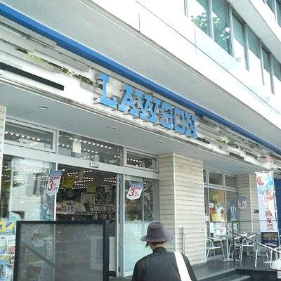 コンビニ　セブンイレブン中央区明石町店（コンビニ）まで272m