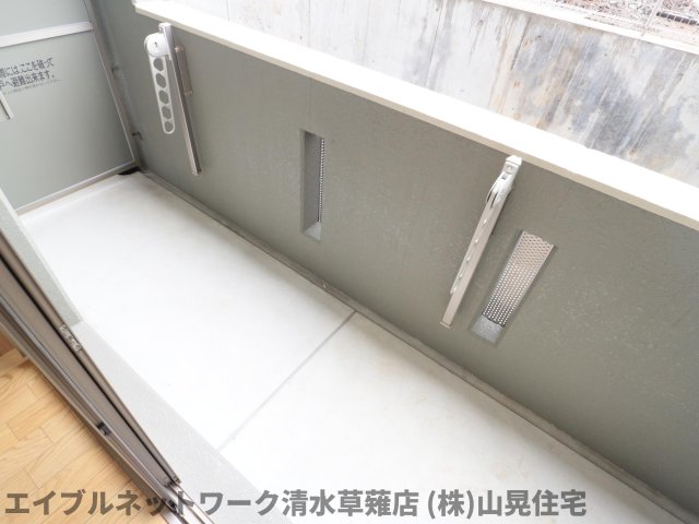バルコニー　お洗濯にも便利なバルコニー付き
