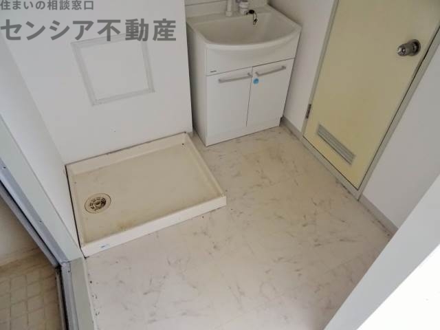 日宝ライフ放出西の内装写真
