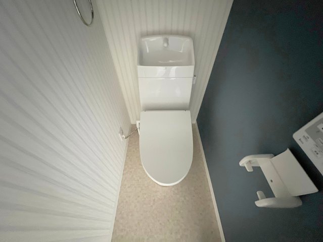 トイレ　清潔感のあるトイレは、誰もがリラックスできる空間です。