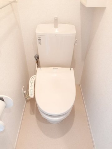 トイレ　ゆったりとした空間のトイレです