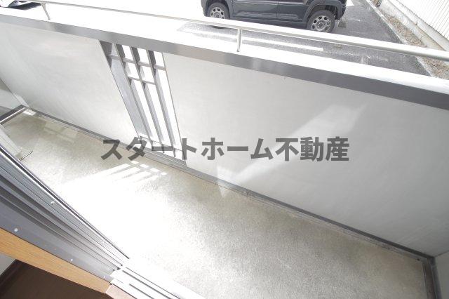 バルコニー　お洗濯にも便利なバルコニー付き