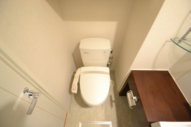インベスト神戸エアフロントのトイレ写真