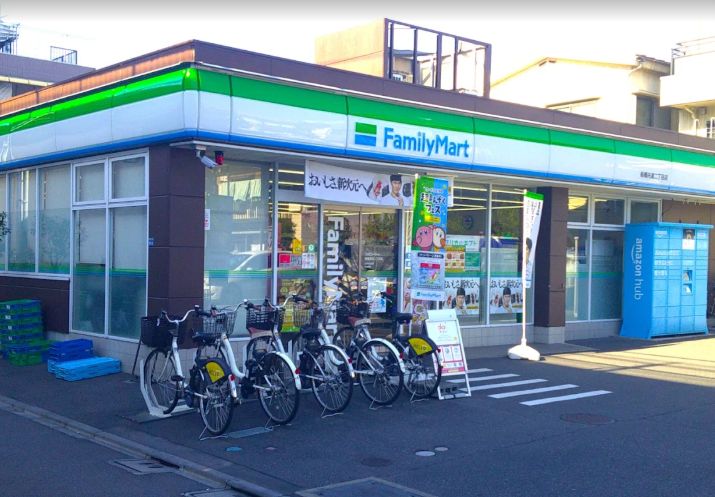 コンビニ　ファミリーマート板橋舟渡二丁目店（コンビニ）まで228m