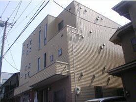 建物外観　タイル貼りのマンション
