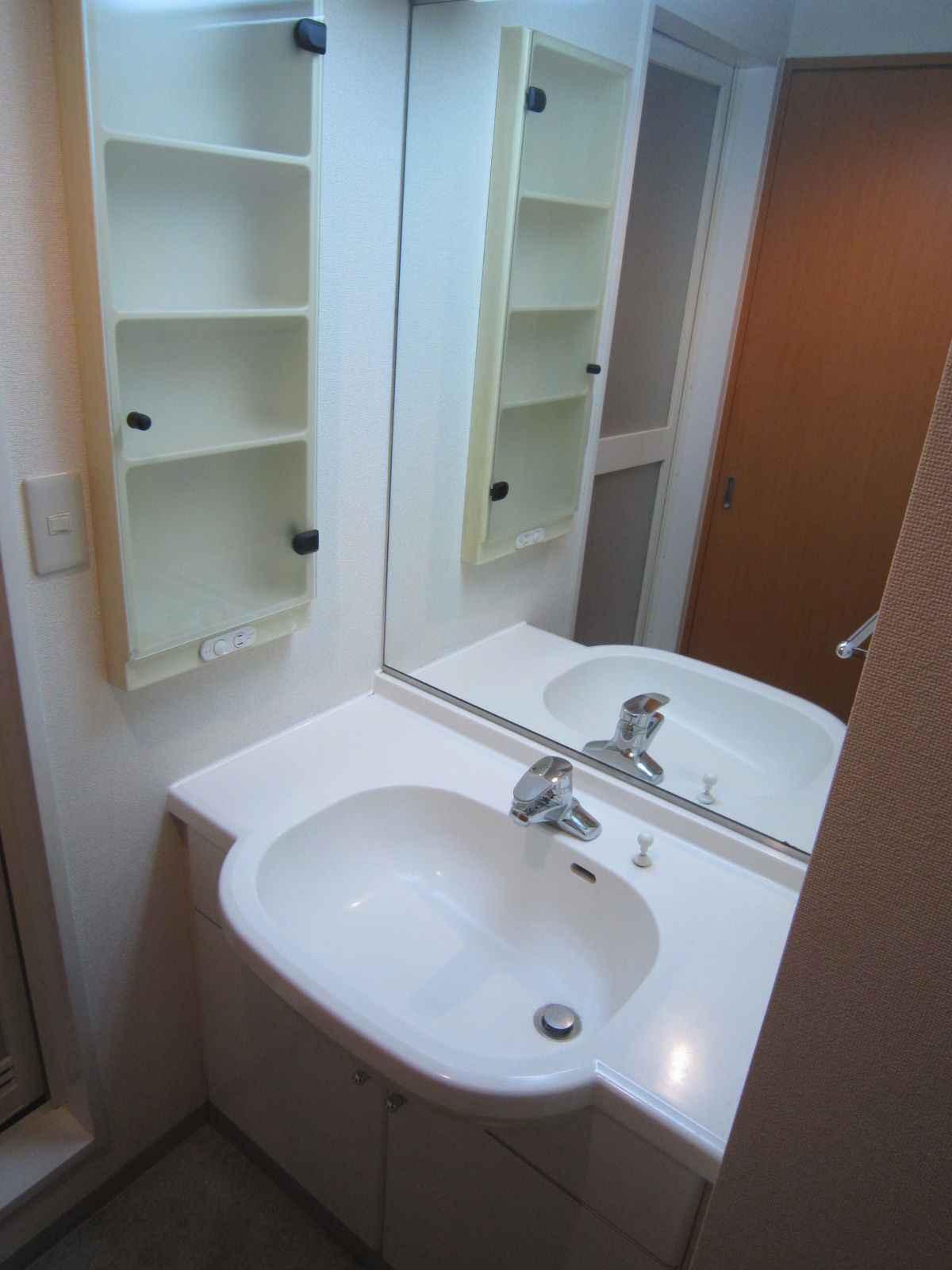 洗面設備　独立洗面台