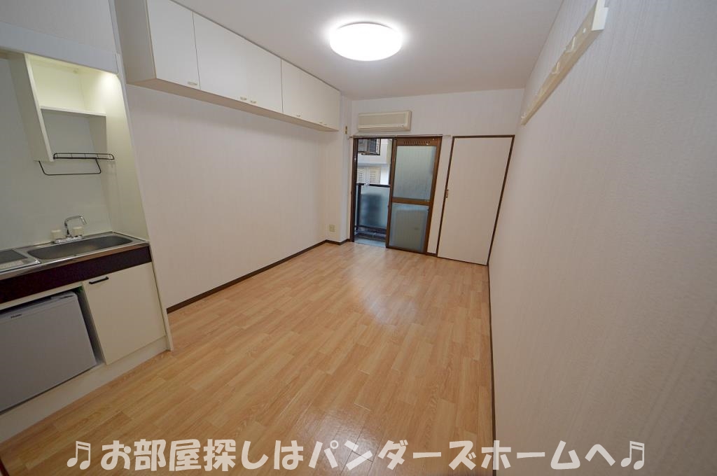 ツインプラザ中宮の居間写真