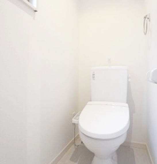トイレ　★温水洗浄便座★