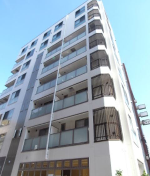 建物外観　★外壁タイル張り、重厚感のある外観★