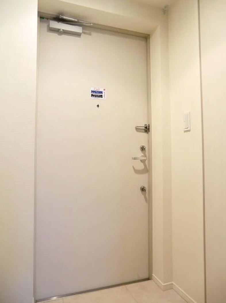 玄関　弊社は都内全域の物件が仲介手数料最大無料でご紹介可能です！