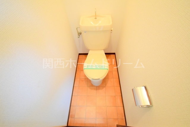 【寝屋川市木田町のアパートのトイレ】