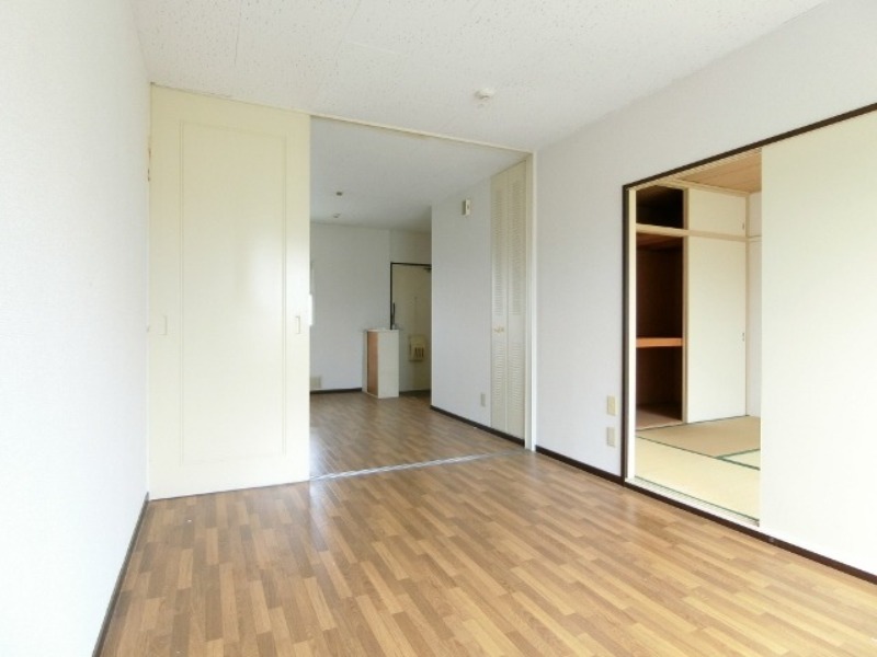 居室・リビング　図面と現状に相違がある場合には現状を優先