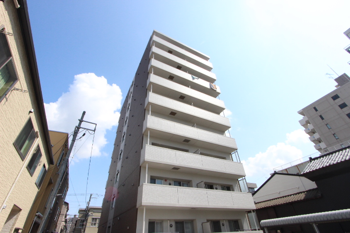 スカイオン本町の建物外観